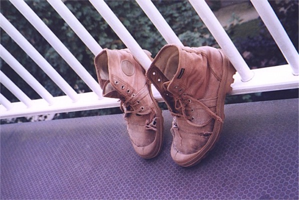 Schoenen op het randje